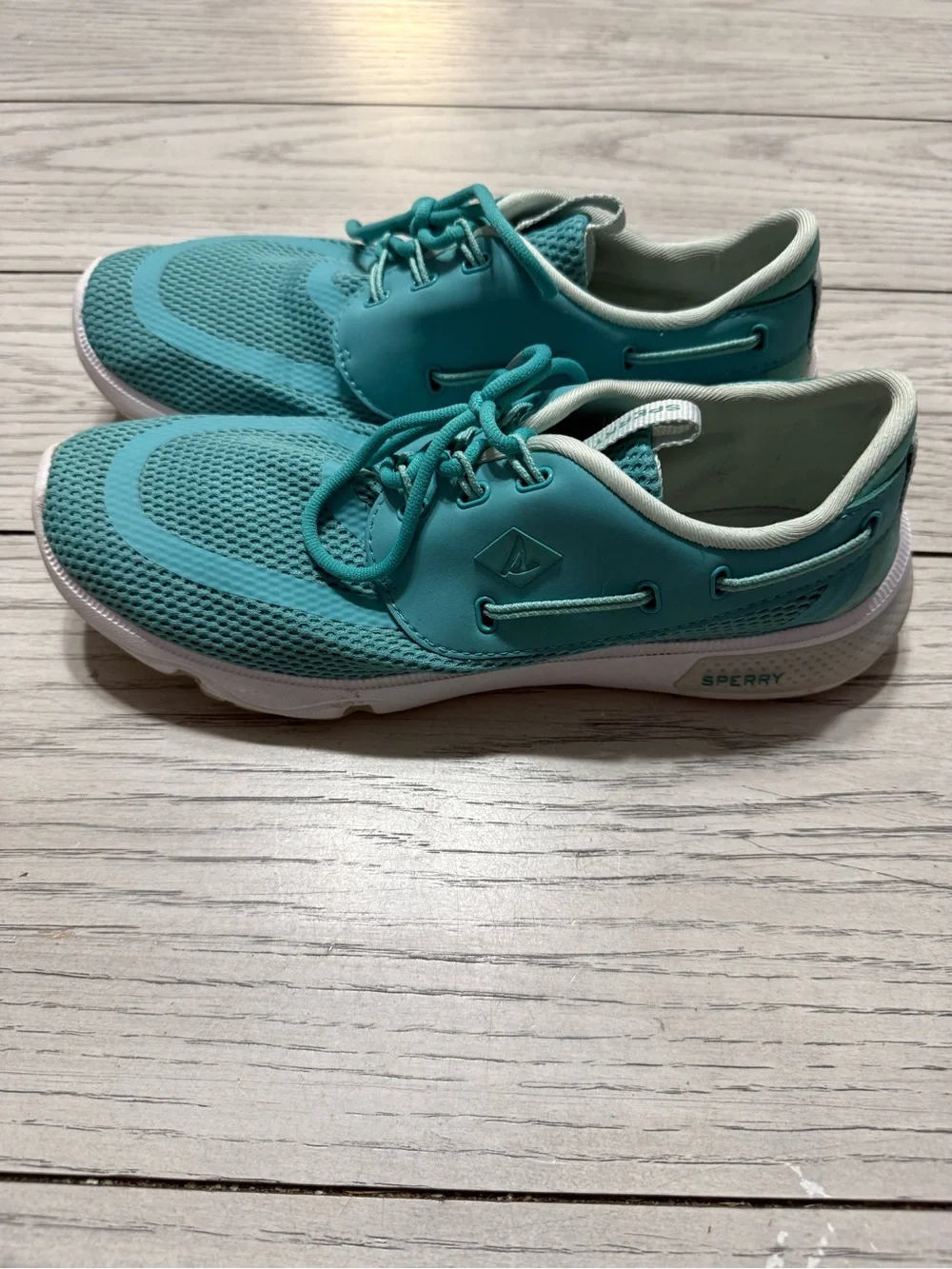 Sperry Teal Mesh Lace-Up Boat Sneakers size 9